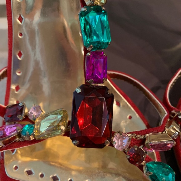 Heels - Picture 3 of 7